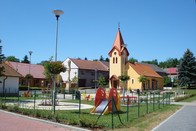 Obec Hradčany